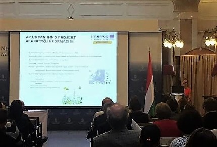 Renáta Csabai (PBN) presenting the URBAN INNO project  